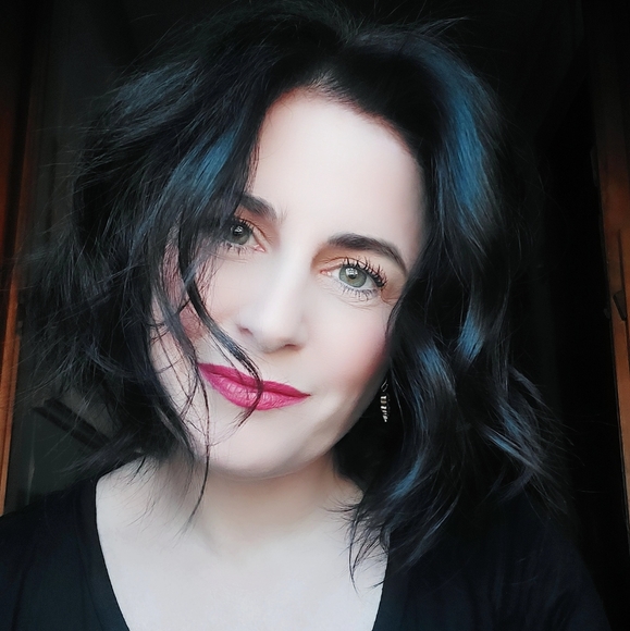 Meet your Posher, Rebecca - Picture 2 of 2